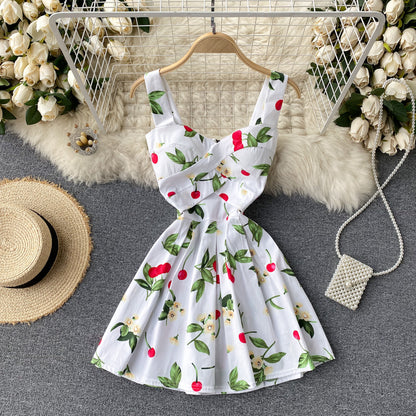 Süßes Damenkleid mit Spaghettiträgern und Blumenmuster P145