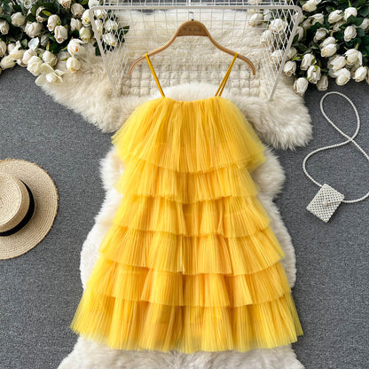 süßes Sommerkleid für Damen mit Spaghettiträgern und Rüschen P141