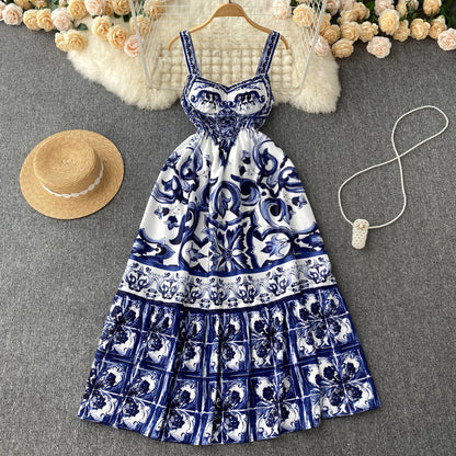 Robe bohème d'été sexy à fines bretelles pour femmes P134