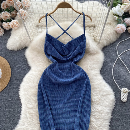 Figurbetontes rückenfreies Sommerkleid für Damen (P222)