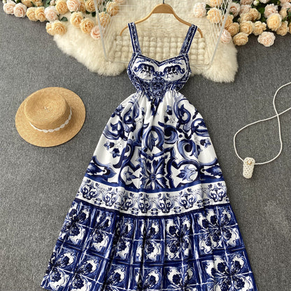 Robe bohème d'été sexy à fines bretelles pour femmes P134