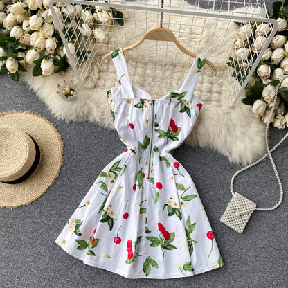 Süßes Damenkleid mit Spaghettiträgern und Blumenmuster P145