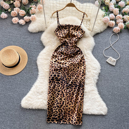 Robe d'été moulante pour femme à fines bretelles sexy P135