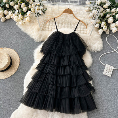 süßes Sommerkleid für Damen mit Spaghettiträgern und Rüschen P141