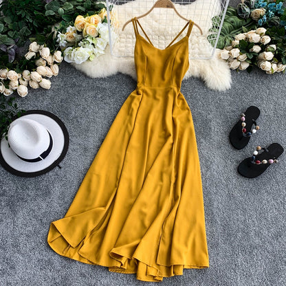 einfaches, rückenfreies, kurzes Sommerkleid für Damen P199