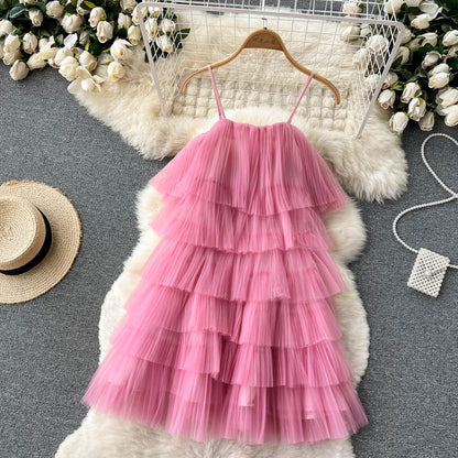 süßes Sommerkleid für Damen mit Spaghettiträgern und Rüschen P141