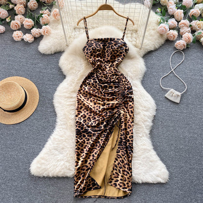 Robe d'été moulante pour femme à fines bretelles sexy P135