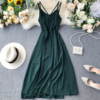 einfaches, rückenfreies, kurzes Sommerkleid für Damen P199