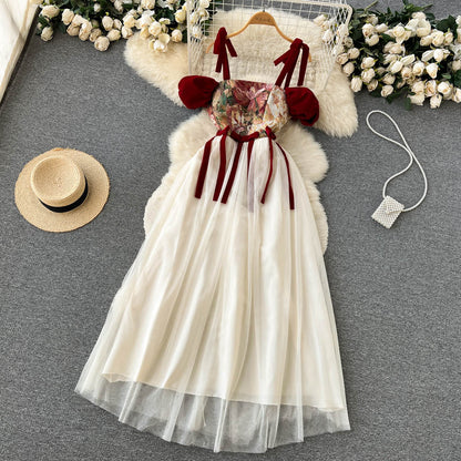 Retro-Nischen-Design, besticktes Trägerkleid Damen Kleid P084
