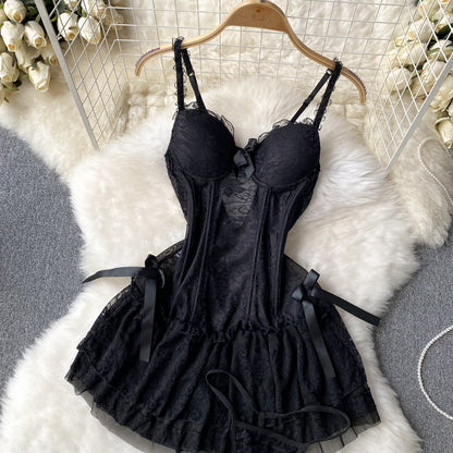 Sexy Spaghettiträger Kurzes Spitzen Schwarzes Kleid Damen Urlaubskleid P235