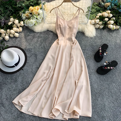 einfaches, rückenfreies, kurzes Sommerkleid für Damen P199