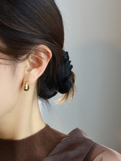 Boucles d'oreilles pois or et argent, boucles d'oreilles de bureau en argent, boucles d'oreilles femme, atmosphère simple, polyvalentes au quotidien, petites e004