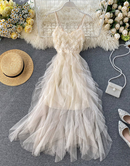 Robe d'été en tulle et sequins couleur champagne 040