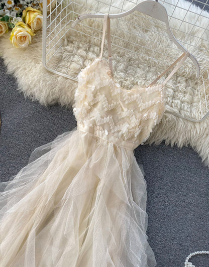 Robe d'été en tulle et sequins couleur champagne 040