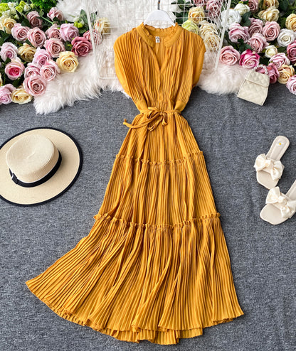 Einfaches ärmelloses V-Ausschnitt-Kleid 051