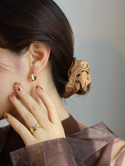 Boucles d'oreilles pois or et argent, boucles d'oreilles de bureau en argent, boucles d'oreilles femme, atmosphère simple, polyvalentes au quotidien, petites e004