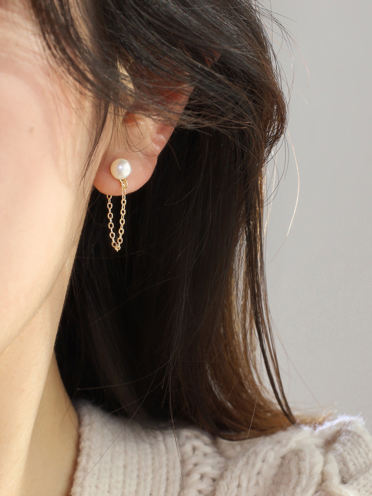 Classic Pearl Post-Hanging Stud Earrings Female Simple Temperament High Sense Niche Earrings Female Earrings e003