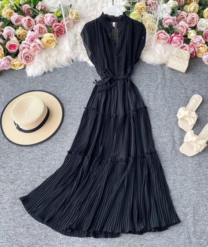 Einfaches ärmelloses V-Ausschnitt-Kleid 051